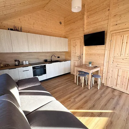 Letniskowe Na Wzgorzu Ferienhaus *