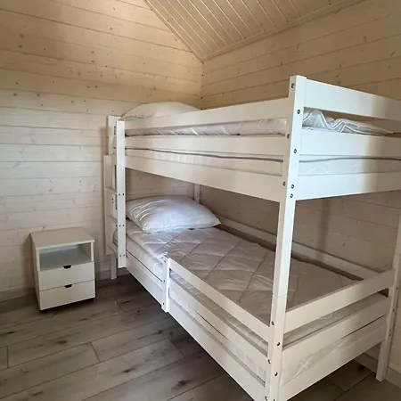 Letniskowe Na Wzgorzu Ferienhaus *